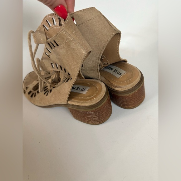 Steve Madden size 6 tan suede leather gladiator heel tie sandal shoe - Picture 7 of 8